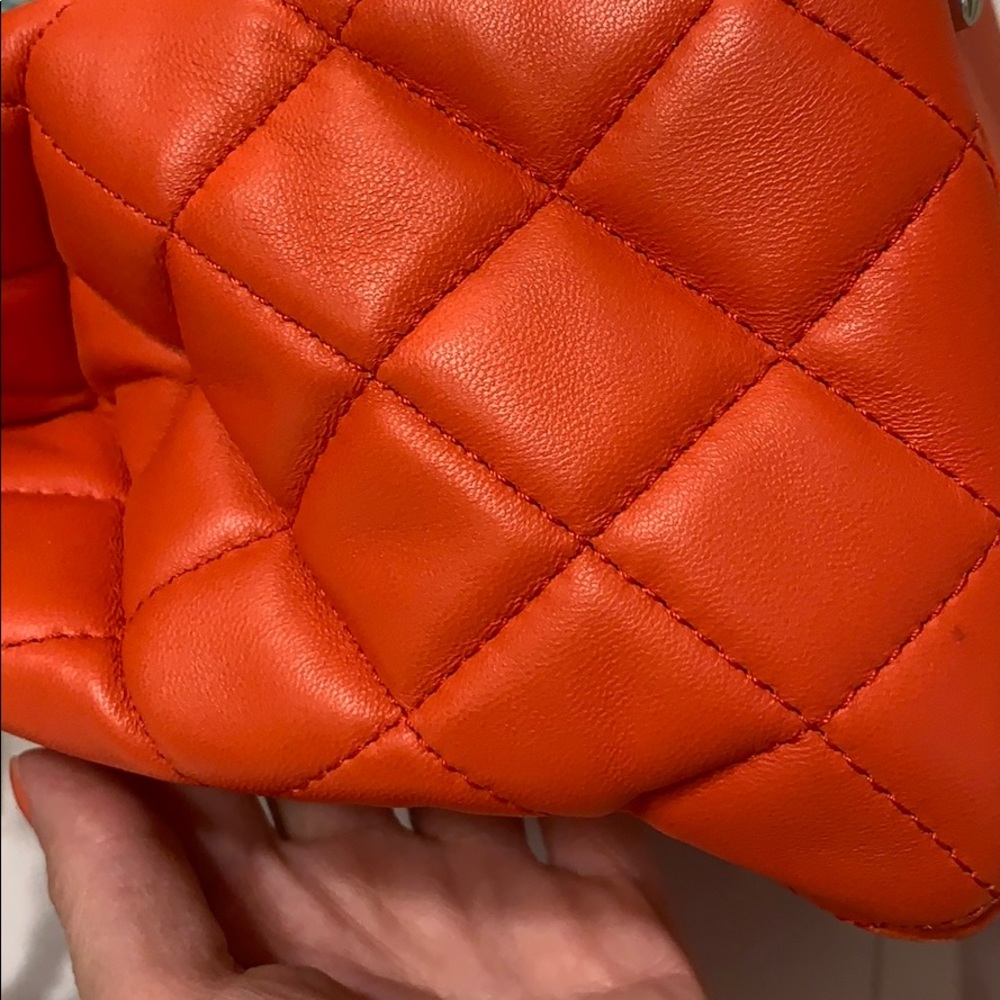 Chanel - Picture 7 of 9